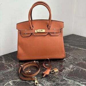 Classic Leather Purse crossbody Bag Gold Lock